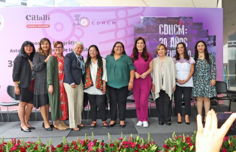 Inaugura Citlalli Hernández exposición fotográfica “CDHCM: 30 años defendiendo tus derechos”