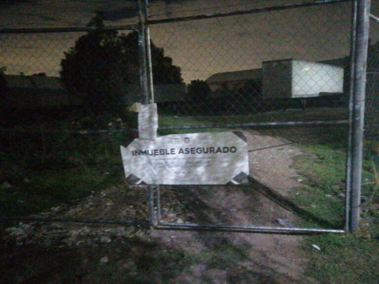 ASEGURAN FGJEM Y SS INMUEBLE Y DOS VEHÍCULOS DE CARGA CON REPORTE DE ROBO, DURANTE CATEO EN INMUEBLE DE ACOLMAN