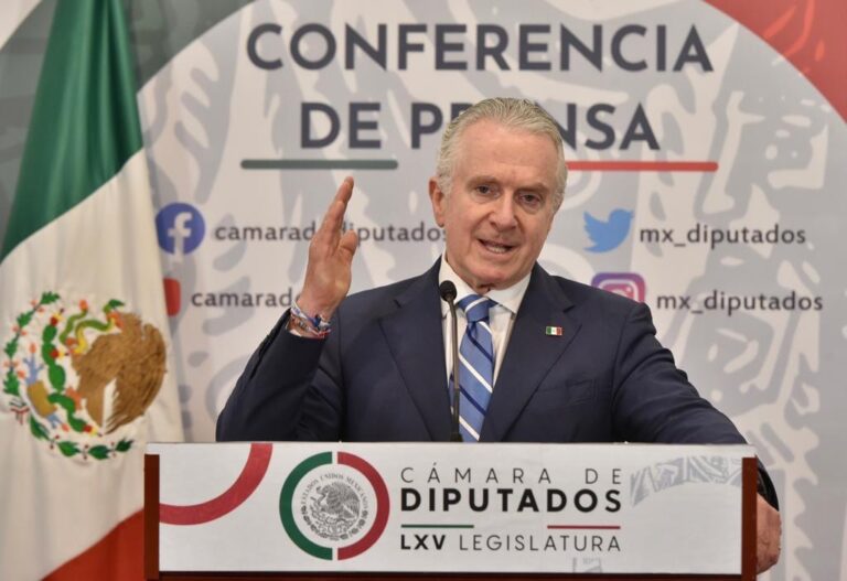 Solicita Santiago Creel a la SCJN dar atención prioritaria a la acción de inconstitucionalidad contra reformas al Conacyt