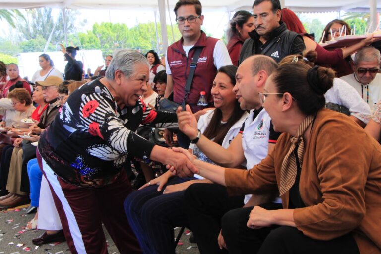 Estela Núñez y Dandys celebraron en grande a más de 7 mil adultos mayores en Venustiano Carranza