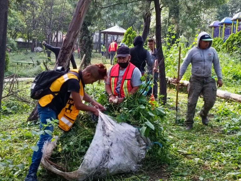 Realizan mega jornada de servicios públicos en parque La Hoja de Naucalpan