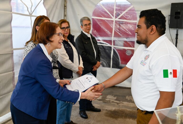 Encabeza Angélica Moya celebración del Día del Bombero