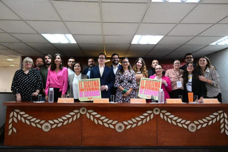 IMPERATIVO Y POSIBLE IMPULSAR LEY INTEGRAL DEL SISTEMA DE CUIDADOS EN LA CDMX