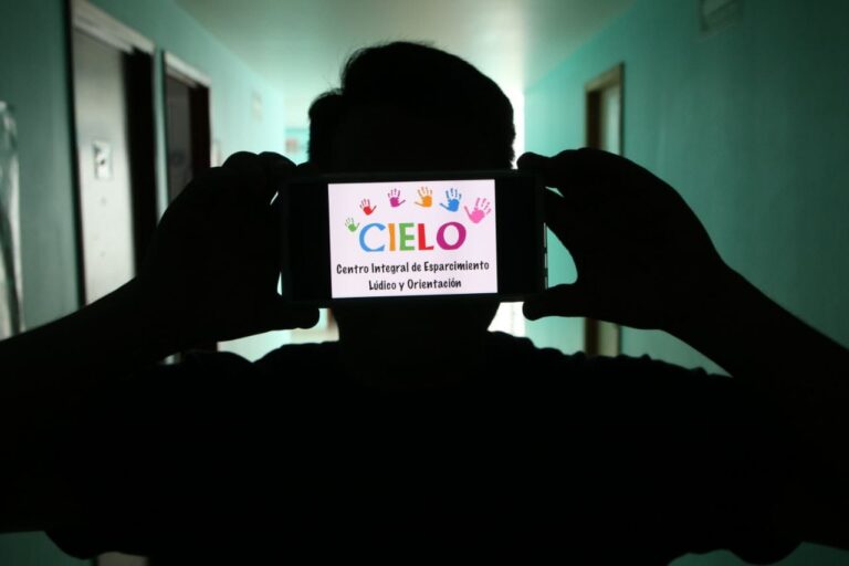 Tlalpan lanza programa para prevenir el suicidio