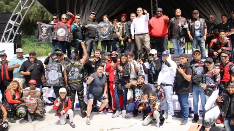 Karla Fiesco García impulsa la sana convivencia en el motociclismo