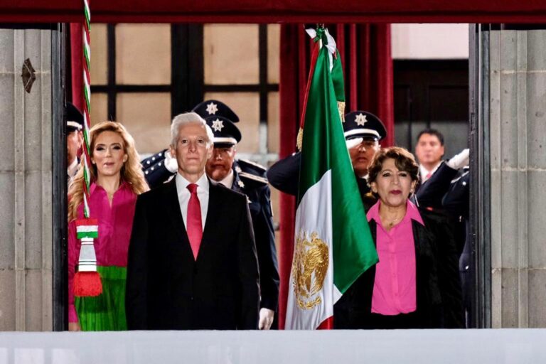 La Gobernadora Delfina Gómez se convierte en la primera mujer en encabezar el Grito de Independencia en el Estado de México