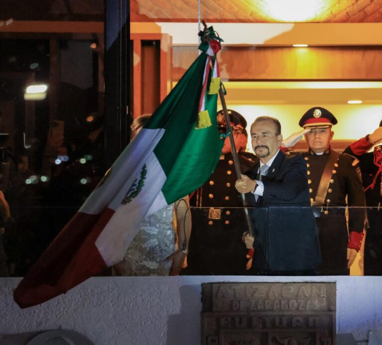 Conmemora Pedro Rodríguez el 213 Aniversario del Inicio de la Independencia de México en Atizapán de Zaragoza