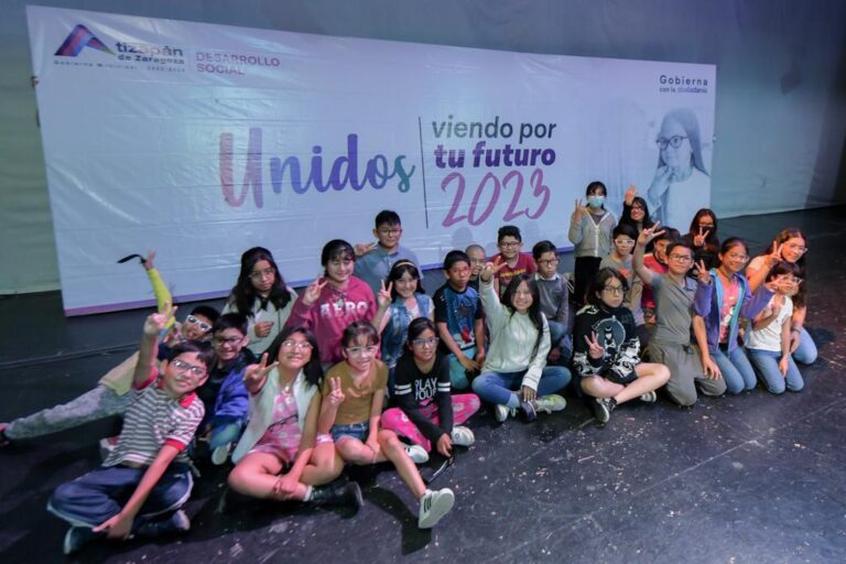 ENTREGA PEDRO RODRÍGUEZ 521 LENTES GRADUADOS A NIÑOS Y NIÑAS DE DIFERENTES ESCUELAS PRIMARIAS