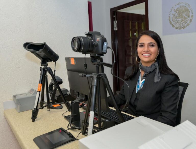 INAUGURA PEDRO RODRÍGUEZ OFICINA MUNICIPAL DE ENLACE PARA LA EMISIÓN DE PASAPORTES