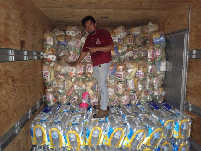 Envía Gobierno de Tecámac Ayuda a Afectados por el Huracán Otis en Coyuca de Benítez