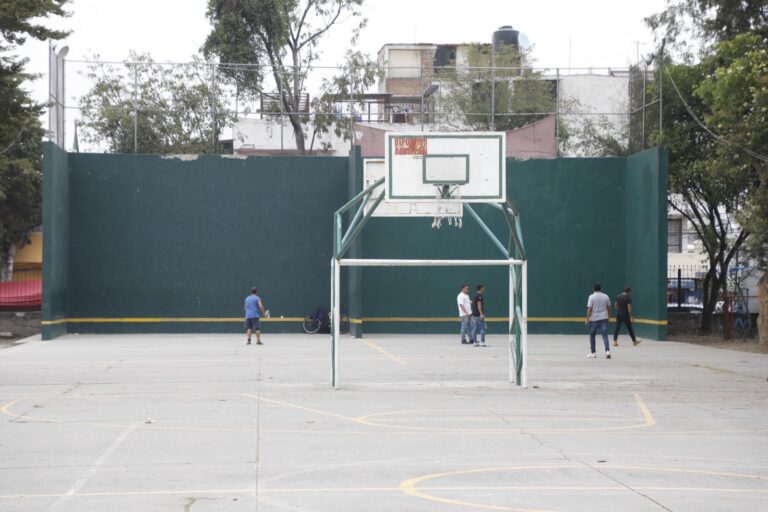 Recupera Naucalpan deportivo Acatlán, particulares lucraban con el espacio