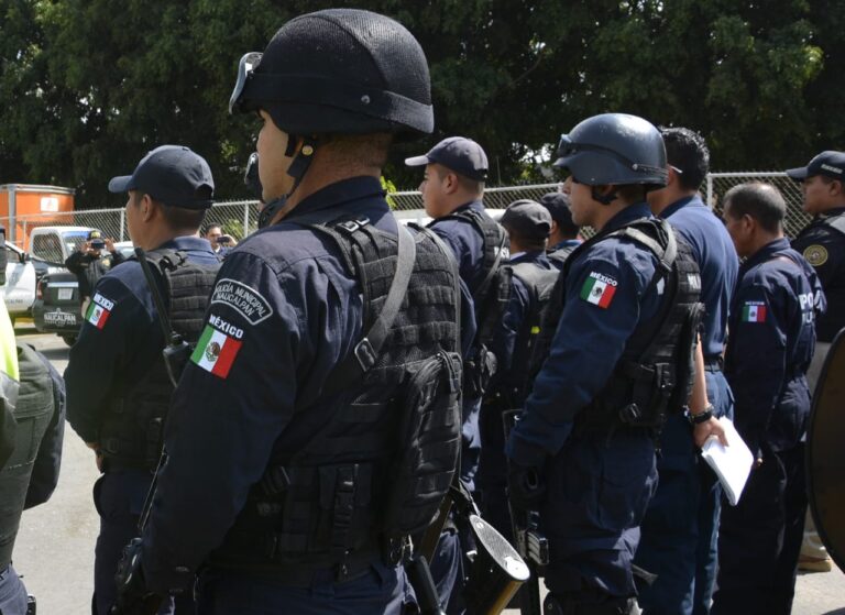 Investigan en Naucalpan la actuación de policías al intentar detener a joven pintor