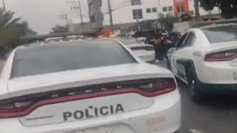 Caen 6 personas tras golpear a policías en Iztacalco