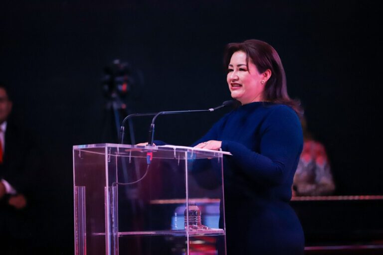 En 2023 el DIF Tlalnepantla transformó la vida de 278 mil personas, consolidándose como una institución cercana a la gente: Mary Gómez