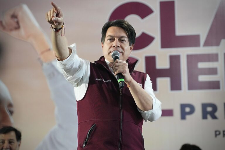 Morena, PT y PVEM respaldan iniciativas de López Obrador; van por aprobación