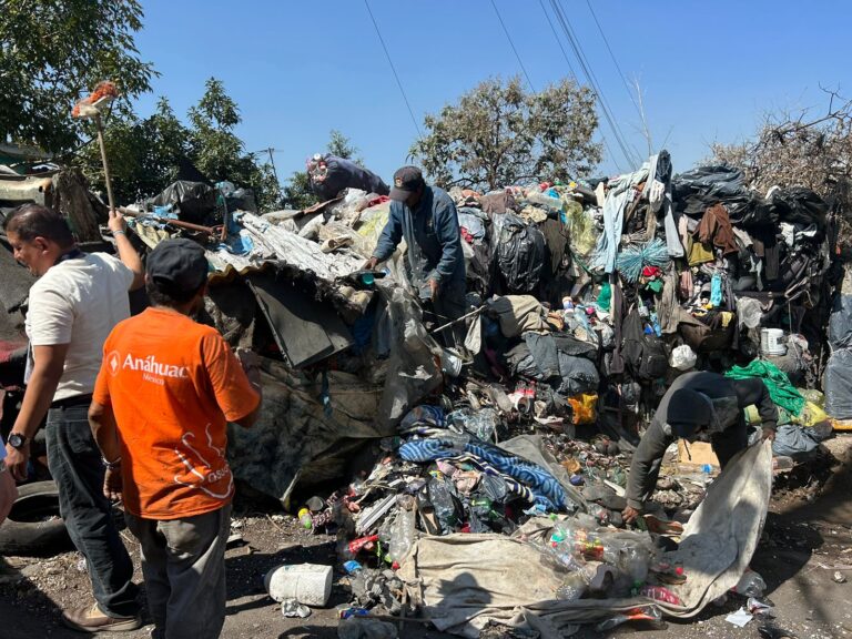 Retiran 2.5 toneladas de basura de predio en Mártires de Río Blanco