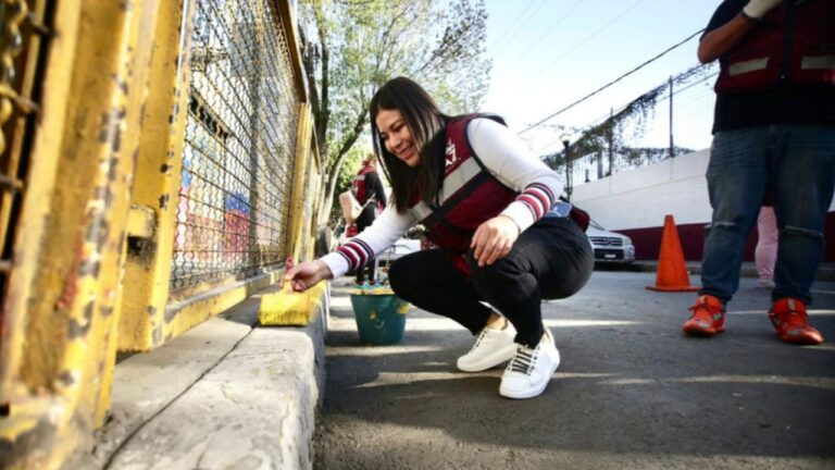 Diputada Lourdes Paz visita escuelas con programa “Manita de Gato” en Iztacalco