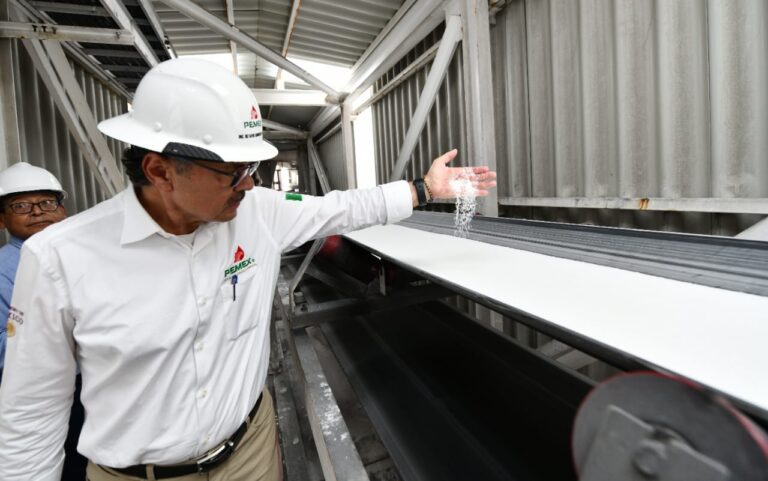 Se dispara producción de urea en 2023, PEMEX alcanza las 210 mil toneladas
