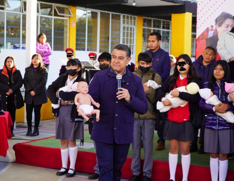 Estrategia de prevención del embarazo en adolescentes enfocada en concientización, no prohibición: Tony Rodríguez