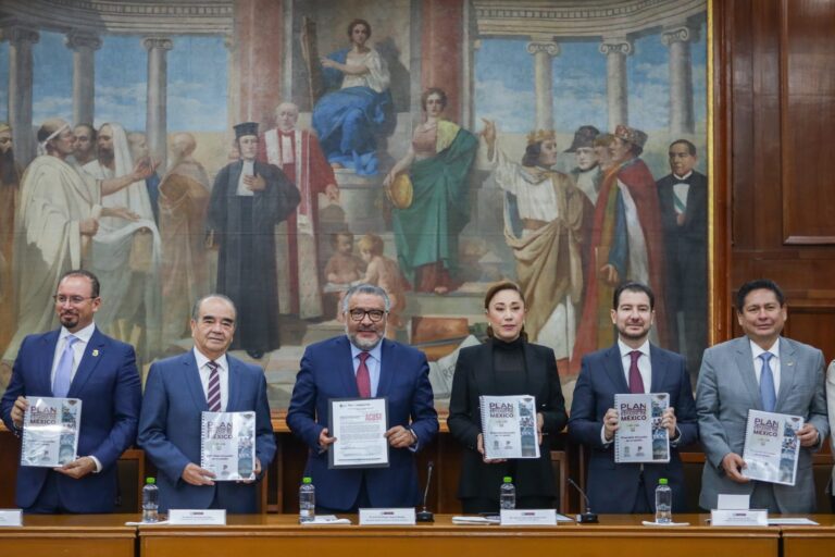 Entregan al Poder Legislativo el Plan Estatal de Desarrollo 2023-2029