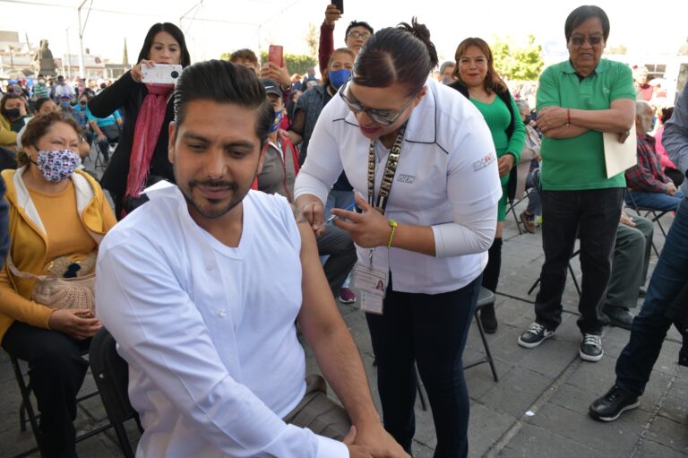 Para prevenir y detectar enfermedades crónicas, se realizó la Jornada de Salud para Servir en Nezahualcóyotl