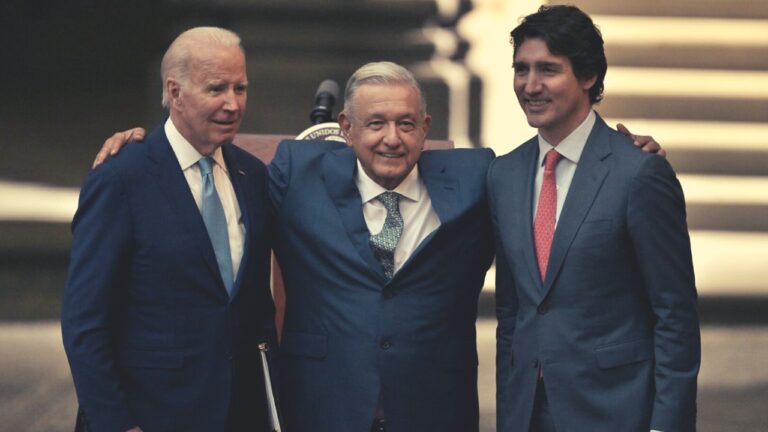 AMLO amenaza con no ir a cumbre con EUA y Canadá