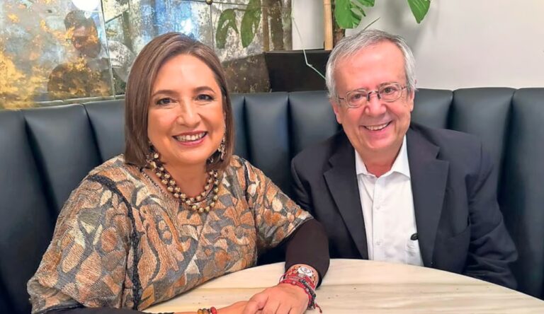 Xóchitl Gálvez revela causa de la muerte de Carlos Urzúa y pide evitar especulaciones