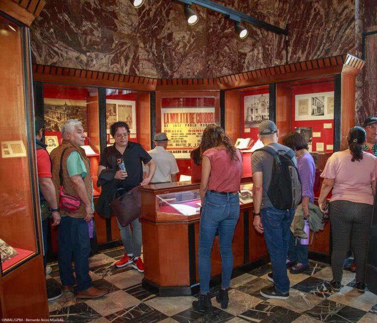 En la sala El Rincón del Tiempo del Palacio de Bellas Artes continúa la muestra El caminar de la OSN 1905-1949