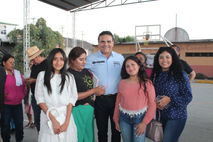 Silvano atenderá necesidades de pobladores de Camémbaro