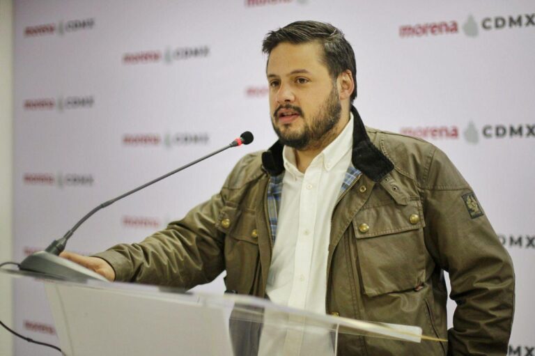 Ernesto Santillán convoca a estudiantes de Ecatepec a visitar el Museo de Vestigios Arqueológicos