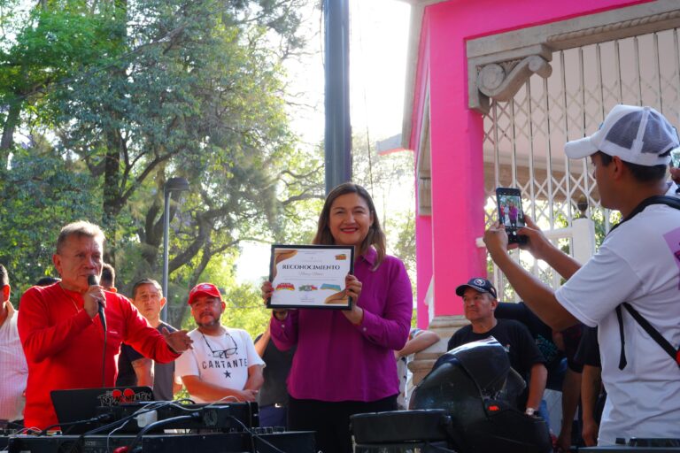 Con baile de sonideros busca diputada Nancy Núñez rescatar espacios públicos de Azcapotzalco
