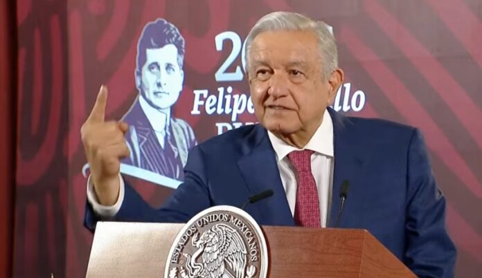 AMLO arranca con Miguel Hidalgo clases de historia