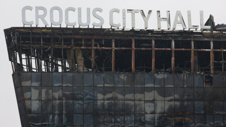 Rusia afirma que los atacantes de sala de conciertos ‘recibieron dinero’ de Ucrania