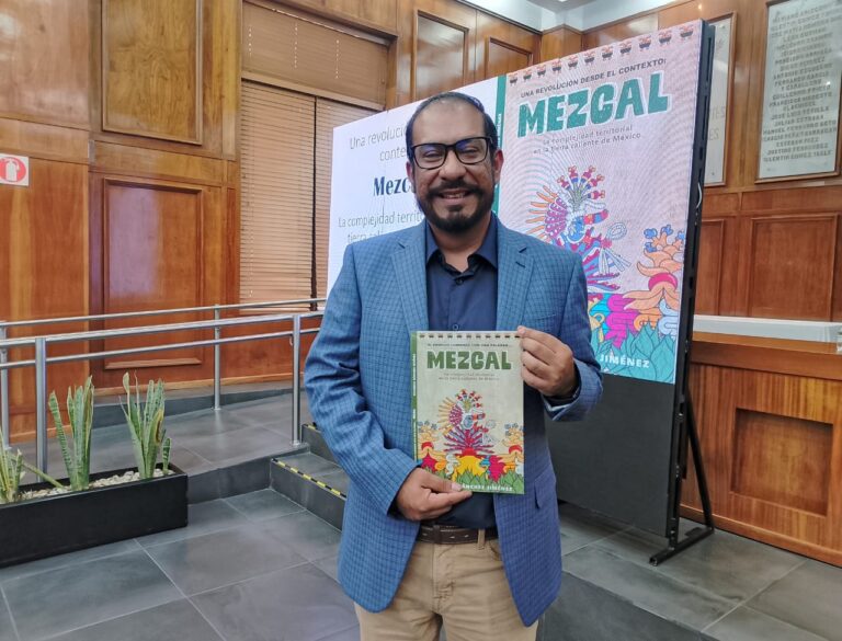 Presentan libro sobre el mezcal mexiquense; la investigación se consolida entre las mejores del país