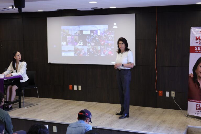 Participa Mariela Gutiérrez en un Conversatorio con Estudiantes de la UAM