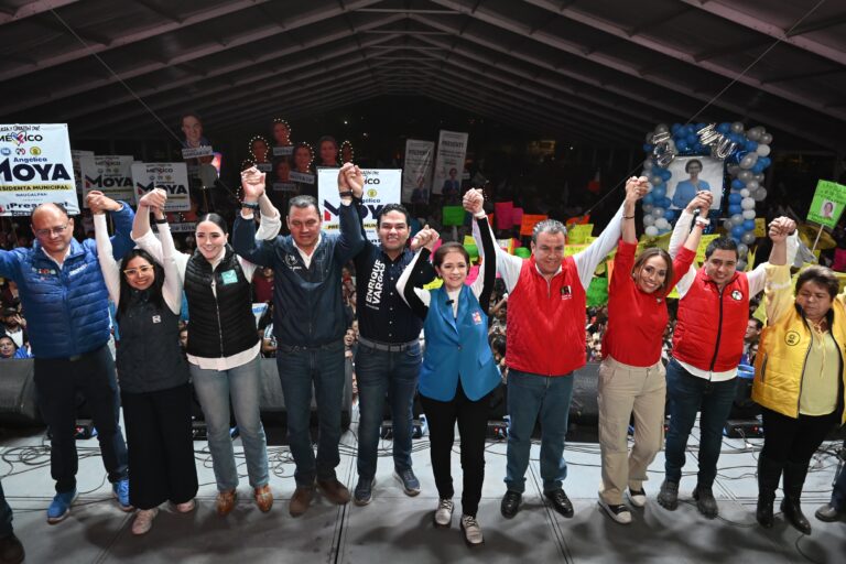 Más de 4 mil personas arropan a la candidata Angélica Moya en su inicio de campaña