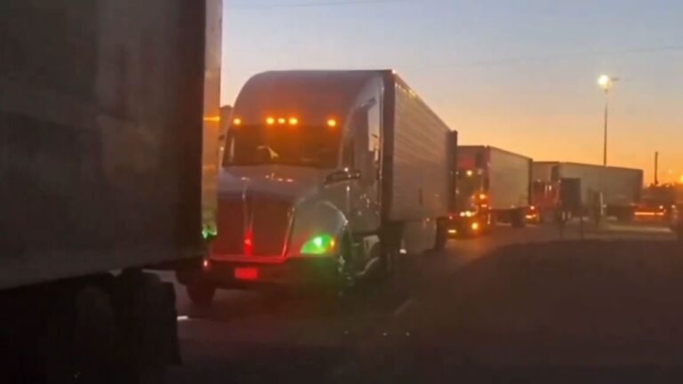 Texas reanuda inspecciones en frontera con Ciudad Juárez