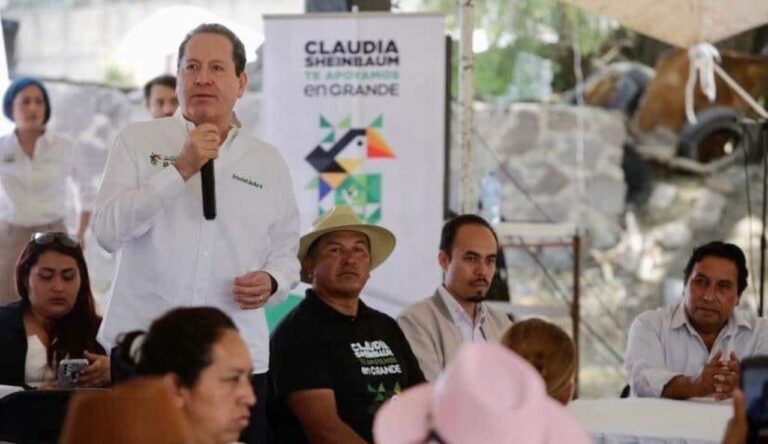 Eruviel Ávila aplaude la excelencia educativa en la UAEMex