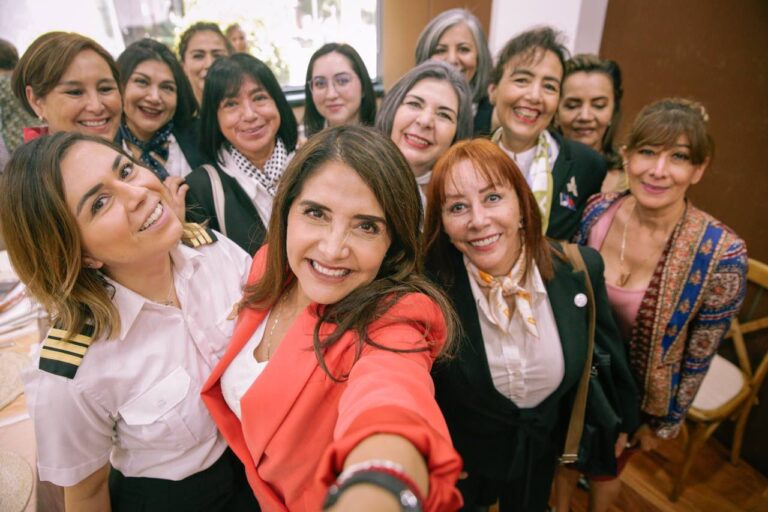 Alejandra Barrales refrenda su compromiso con las madres trabajadoras