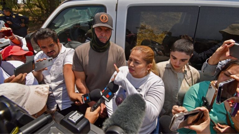 Ceci Flores pide a Fiscalía CDMX identificar “en menos de una hora” craneo