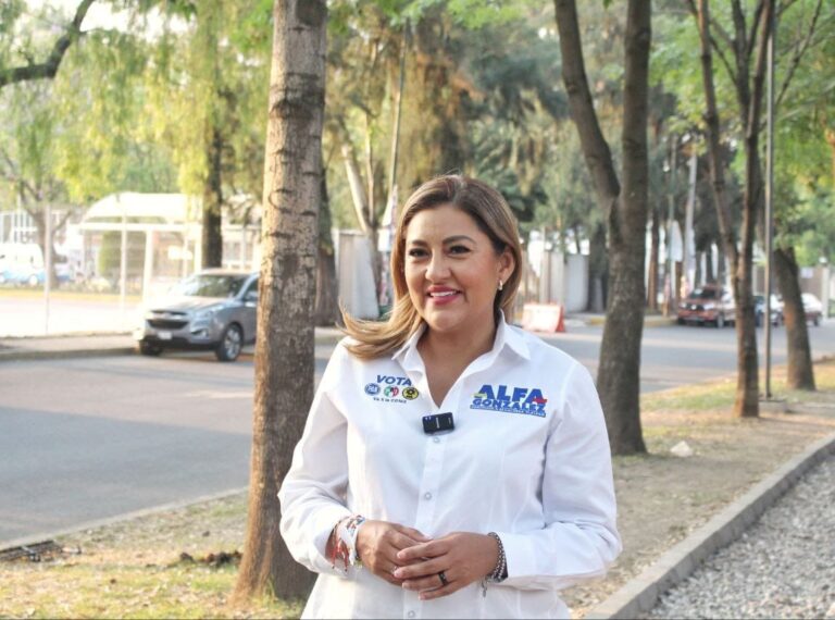 Alfa González presenta denuncias ante fiscalía CDMX por delitos electorales