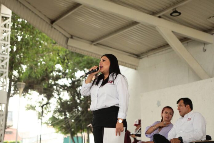 Lourdes Paz se compromete con el pueblo de Iztacalco a combatir las adicciones