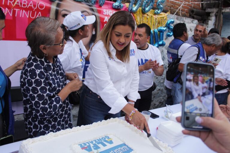 Alfa González incrementará obras y servicios en colonias de Tlalpan