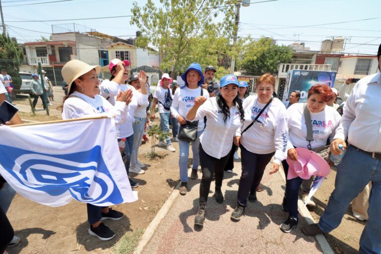 CON TRÁMITES DIGITALES Y ACCESIBLES, KARLA FIESCO MANTENDRÁ EL DESARROLLO ECONÓMICO DE IZCALLI