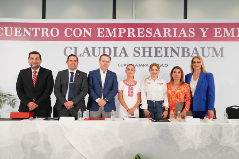 “No podemos pensar en el divorcio de la gran empresa con la pequeña empresa”: Claudia Sheinbaum