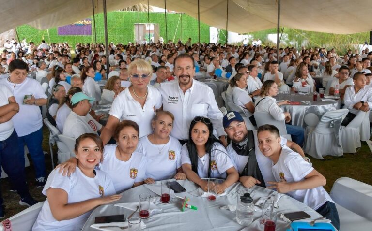 Respalda sector salud a Pedro Rodríguez en Atizapán de Zaragoza