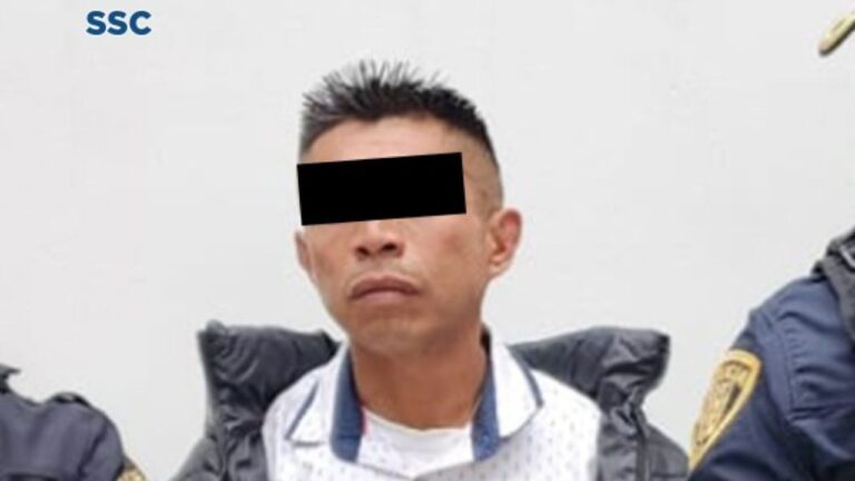 Pasajeros retienen y entregan a la policía a asaltante en Xochimilco