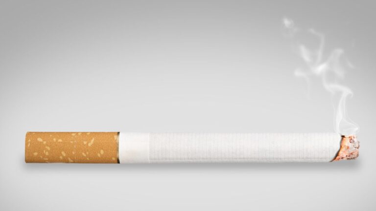 Estas son las nuevas leyendas, imágenes y pictogramas para las cajetillas de cigarrillos