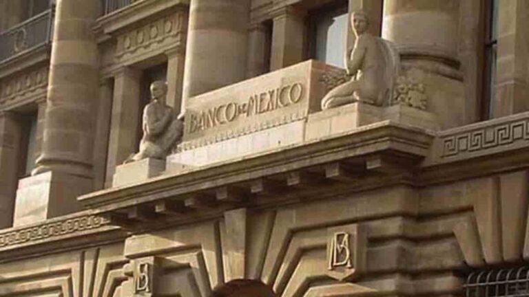 Banxico prevé una prolongada “debilidad” en la economía de México