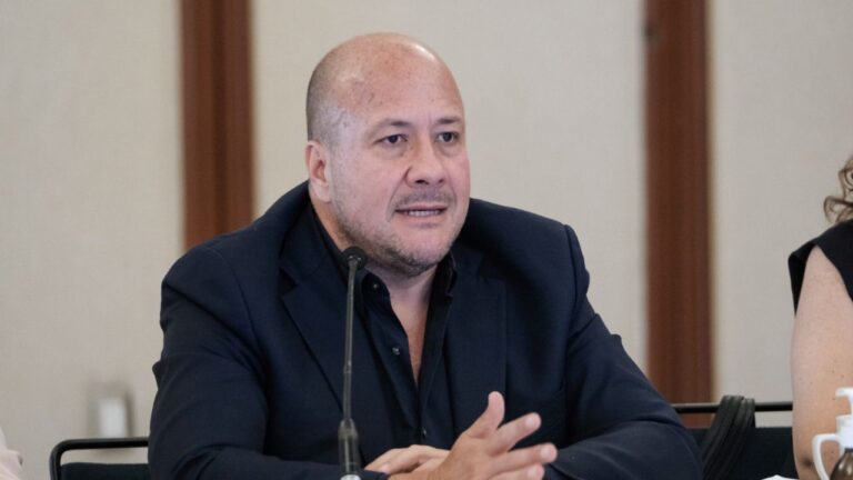 “El Tío” exhibe presuntos vínculos de Enrique Alfaro con su organización criminal